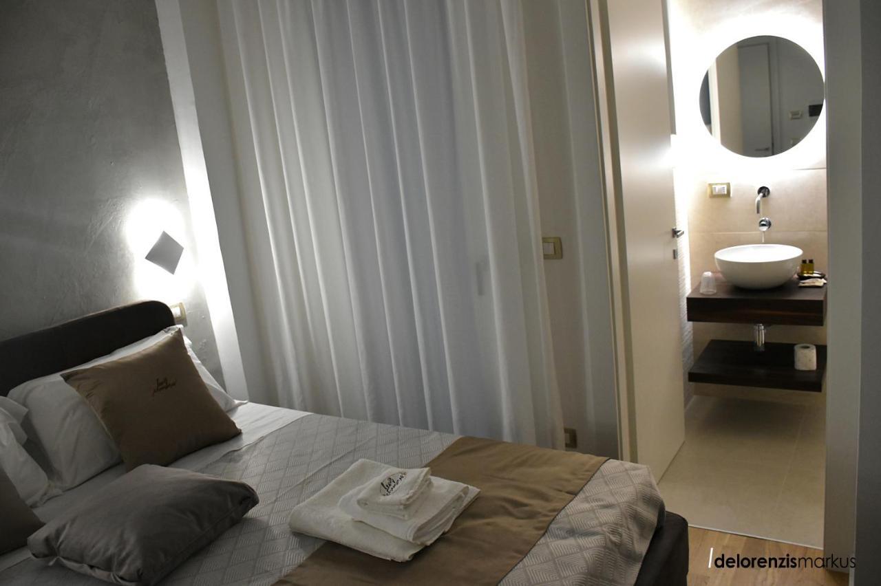 Les 3 Chambres Lecce Buitenkant foto