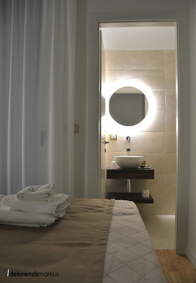 Les 3 Chambres Lecce Buitenkant foto