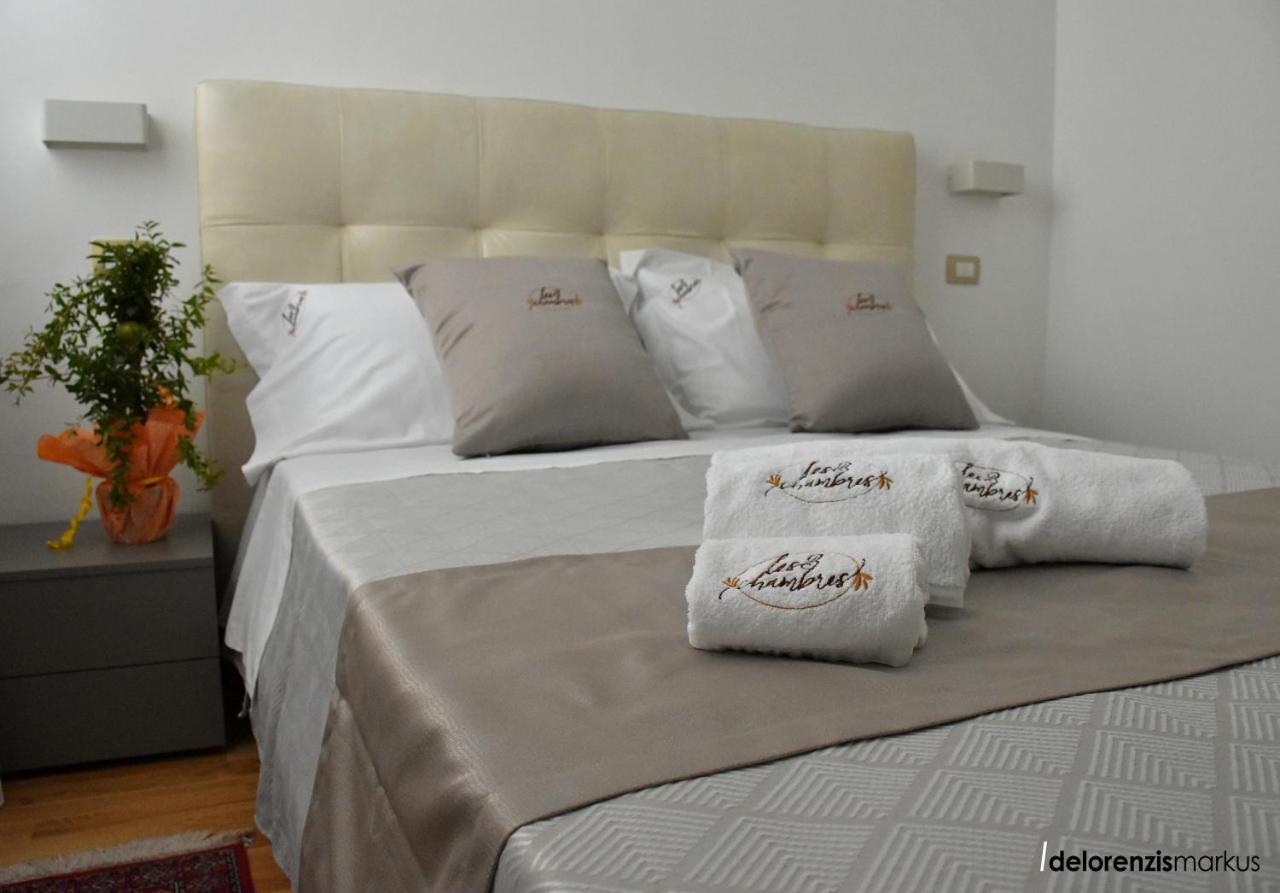 Les 3 Chambres Lecce Buitenkant foto