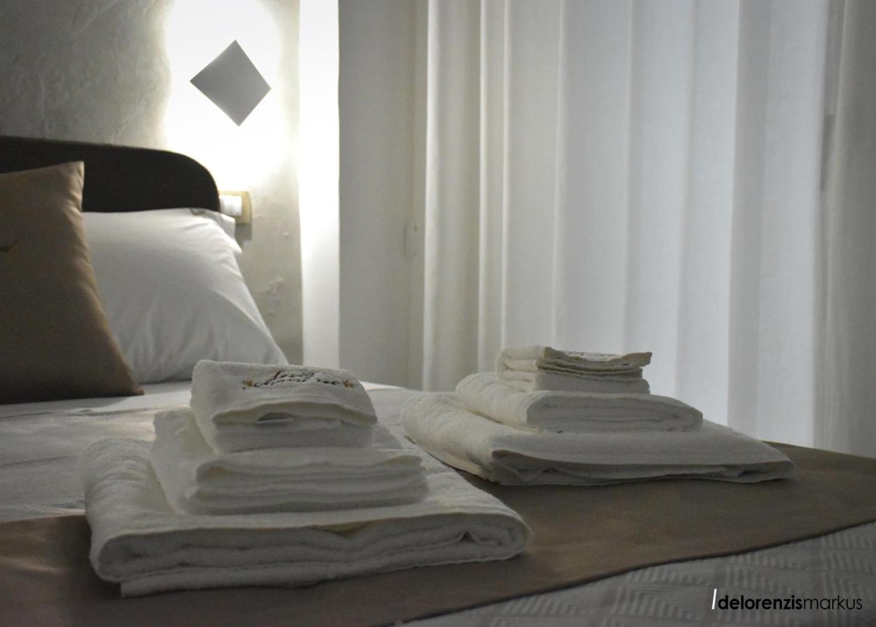 Les 3 Chambres Lecce Buitenkant foto