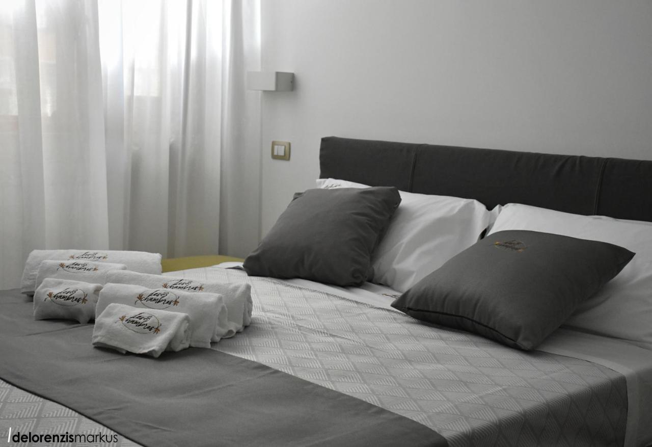 Les 3 Chambres Lecce Buitenkant foto
