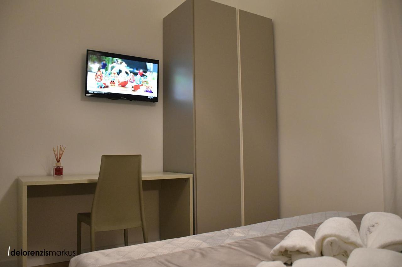 Les 3 Chambres Lecce Buitenkant foto