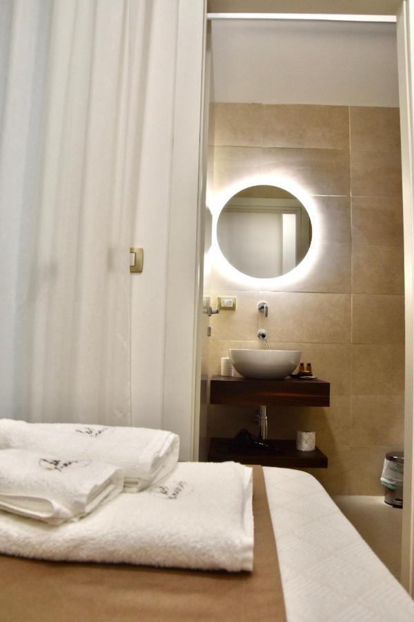 Les 3 Chambres Lecce Buitenkant foto
